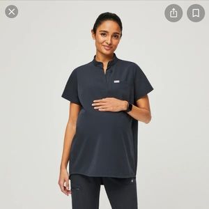 FIGS Kitale Maternity Scrub Top in Dark Harbor